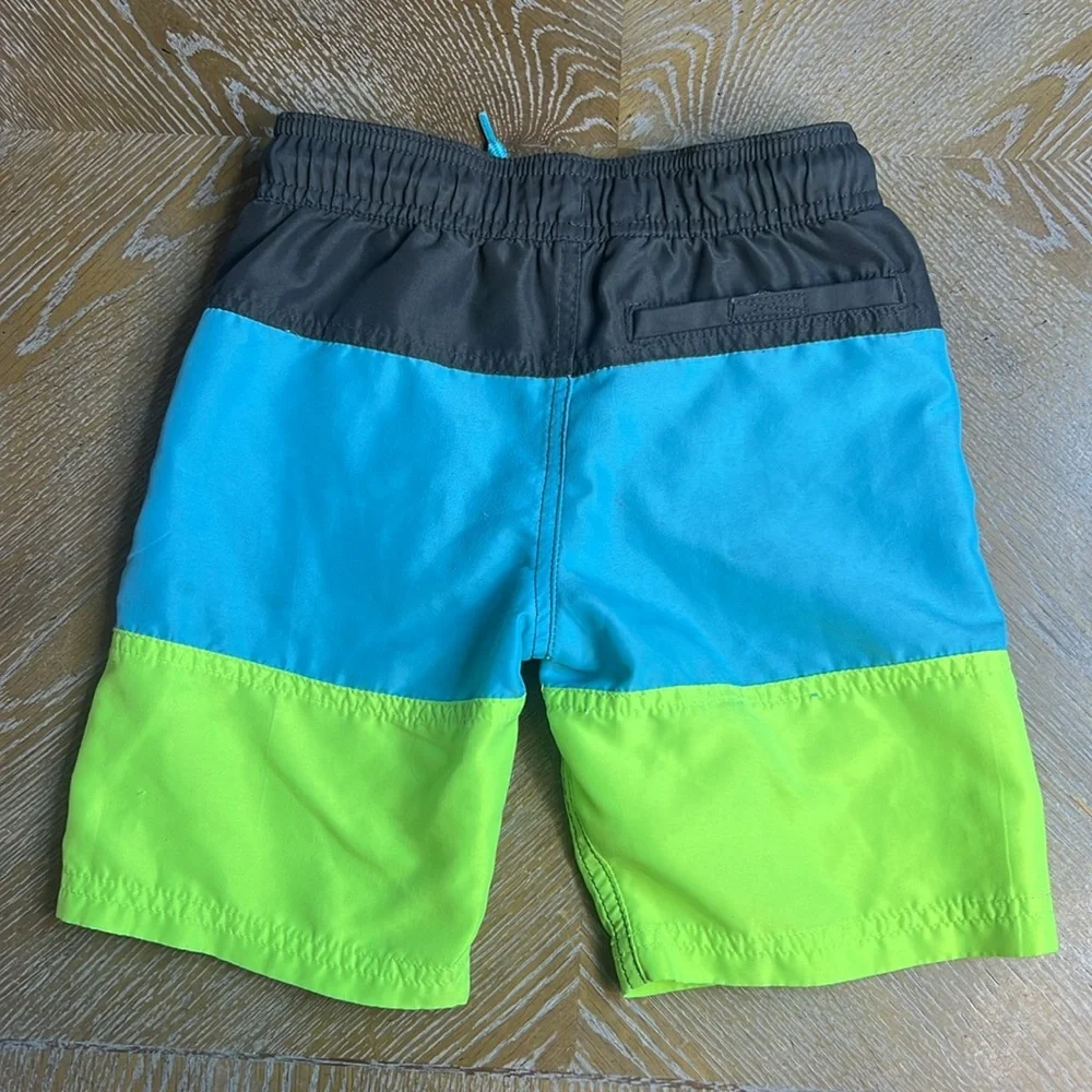 CAT & JACK Set of Two Little Boy Swim Shorts XS & S